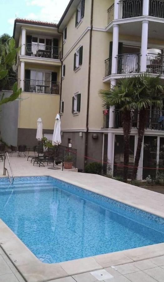 Apartman Mare Opatija Buitenkant foto
